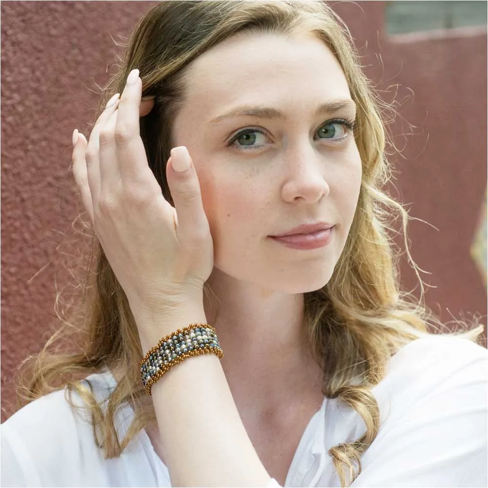 Glossy Cobblestone Bracelet