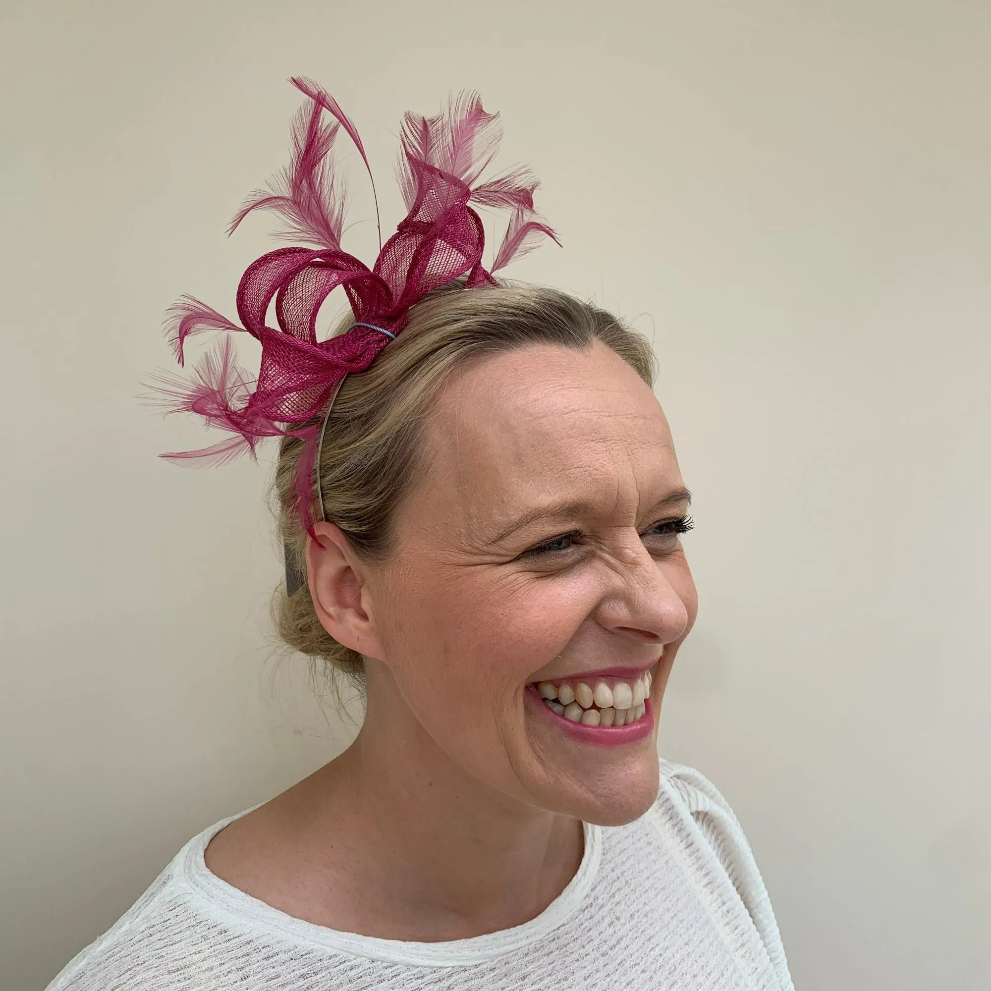 Max and Ellie AF5 Small Fascinator on Headband in Pinks