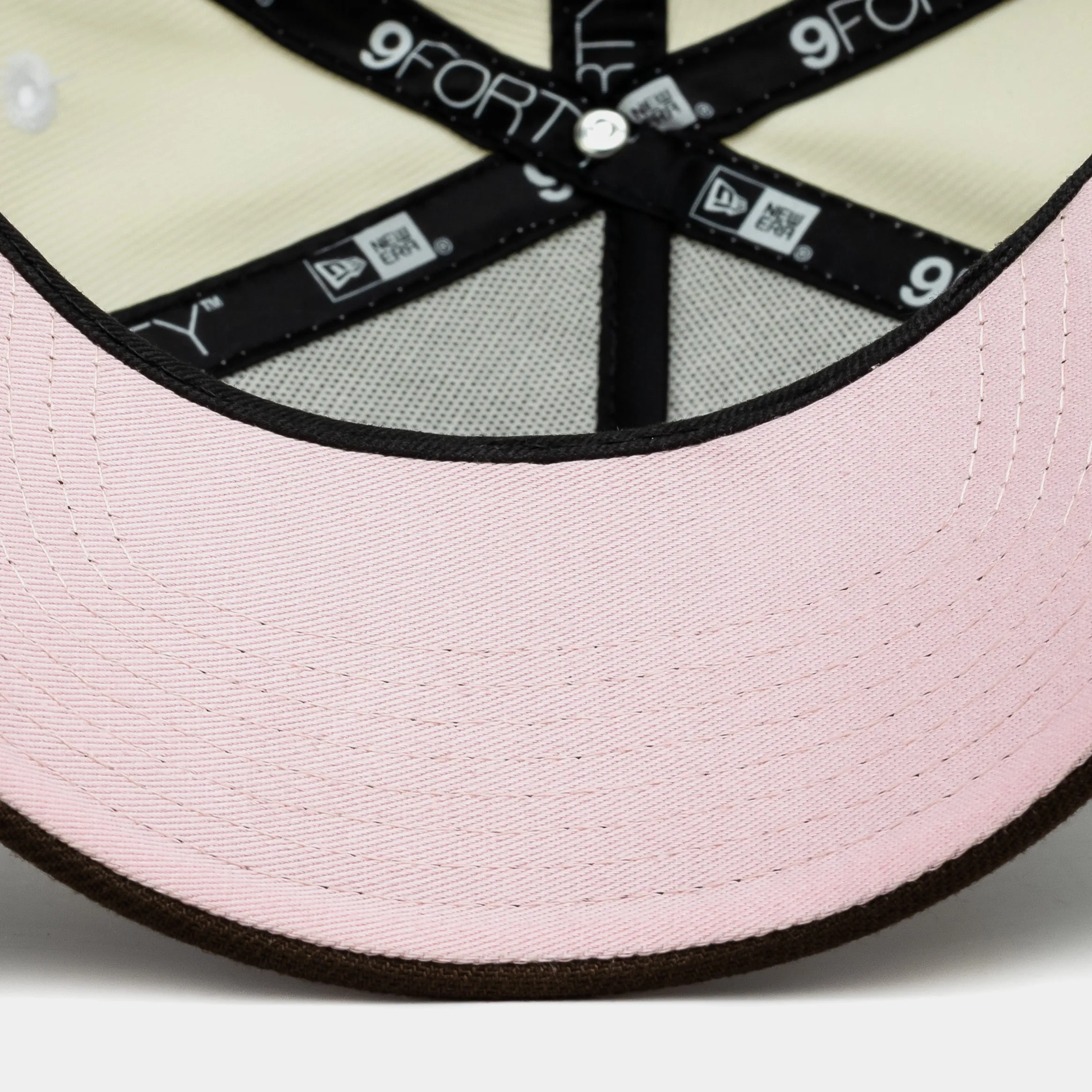 SP Exclusive Las Vegas Raiders Cherry Blossom Remastered 9Forty Snapback Mens Hat (Beige/Brown/Pink)