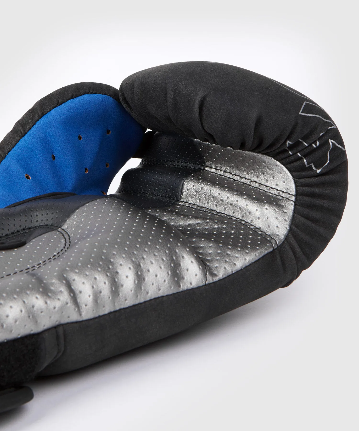 Venum Loma Classic Boxing Gloves - Black/Blue